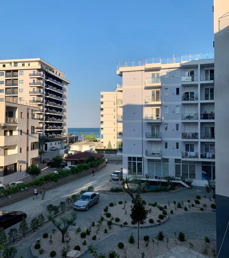 Viktoria'S Apartments Shëngjin Екстериор снимка