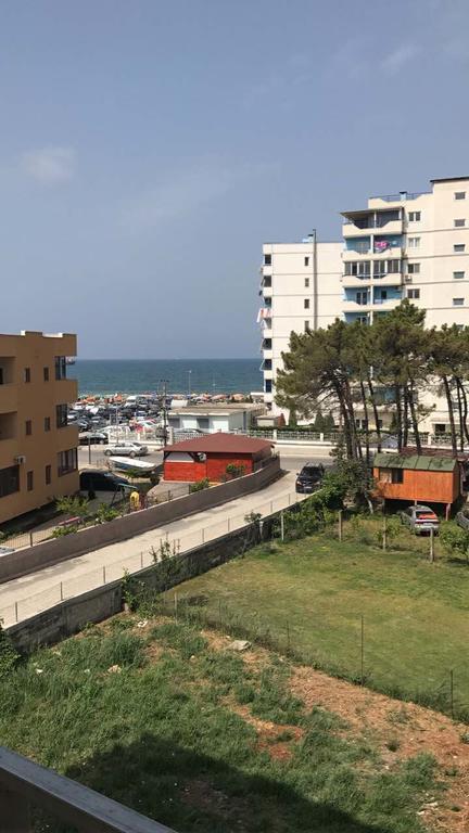 Viktoria'S Apartments Shëngjin Екстериор снимка