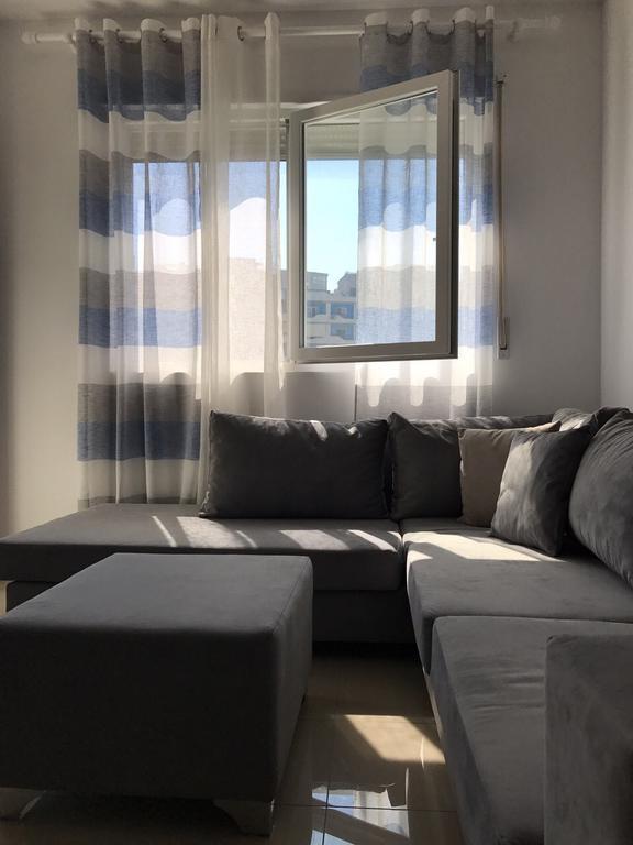 Viktoria'S Apartments Shëngjin Екстериор снимка