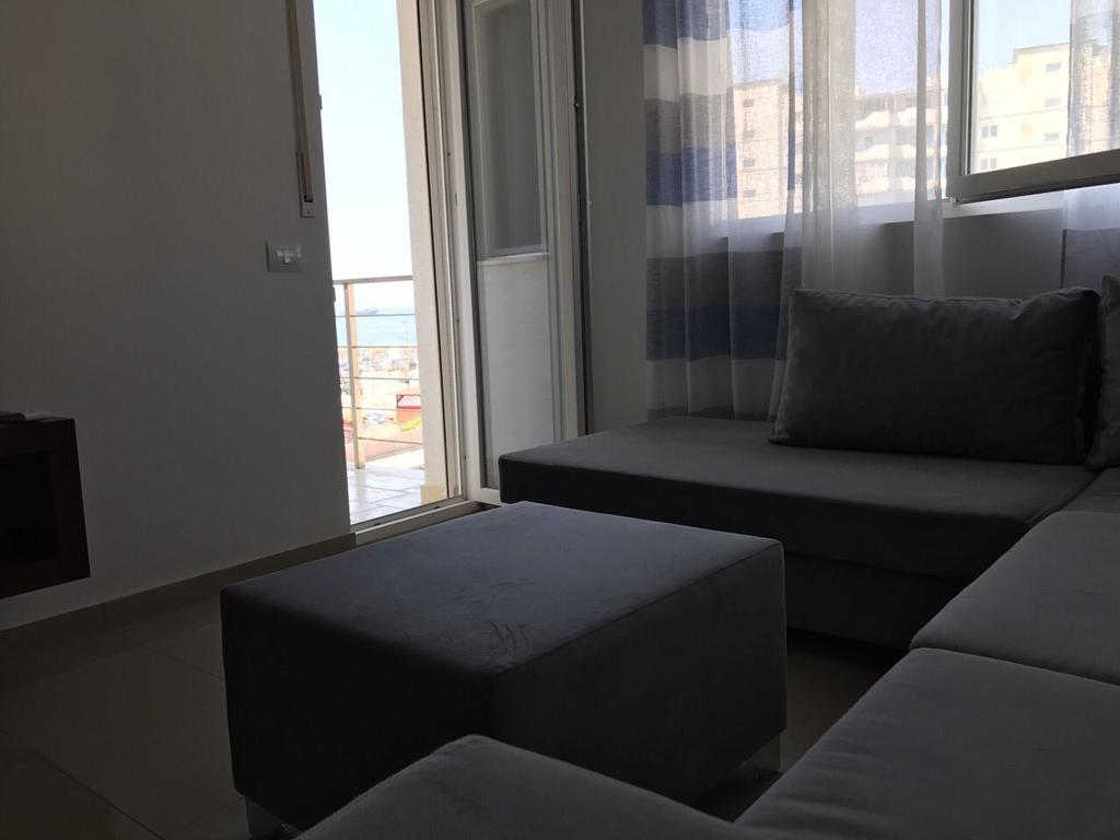Viktoria'S Apartments Shëngjin Екстериор снимка