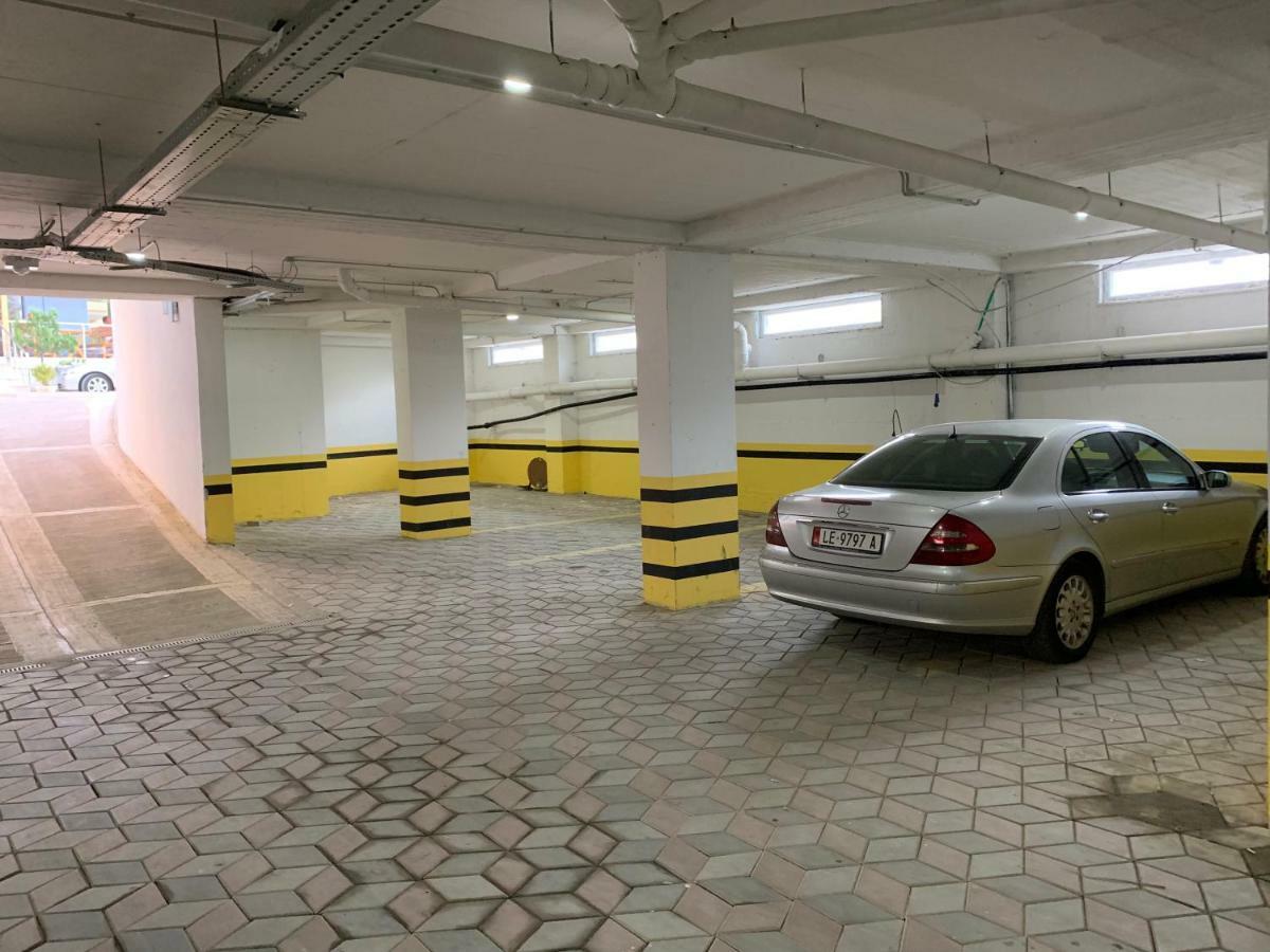 Viktoria'S Apartments Shëngjin Екстериор снимка